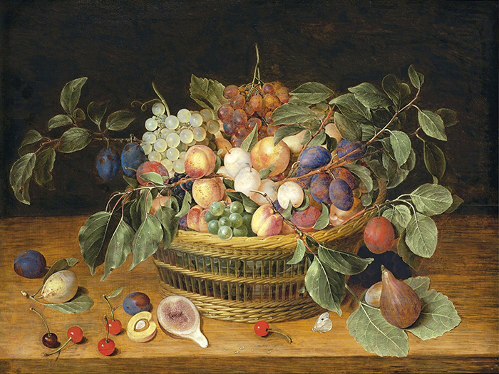 Натюрморт с персиками, сливами и виноградом в плетеной корзине