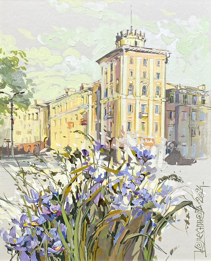 Лиловая космея на улице Тимирязева. Челябинск